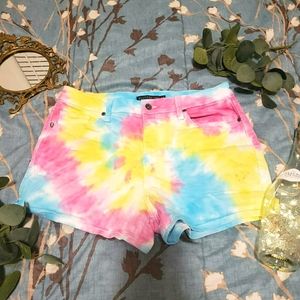Blackheart Tie-dyed Shorts (13)